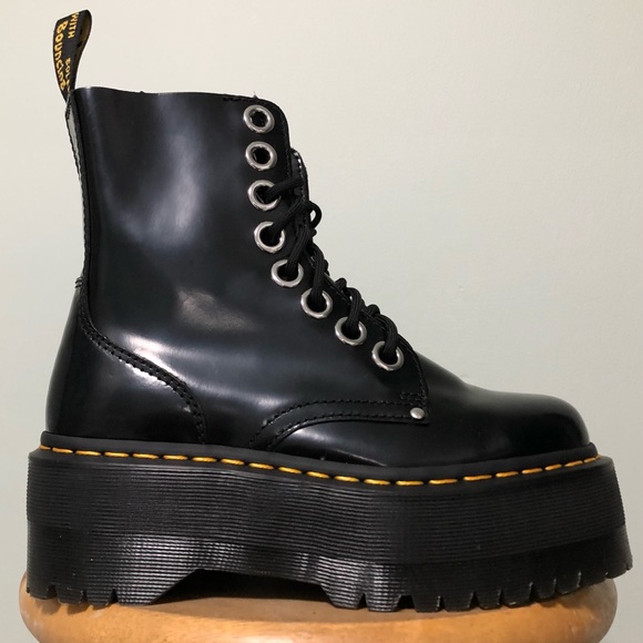 Dr. Martens Jadon Max Platform Boots
